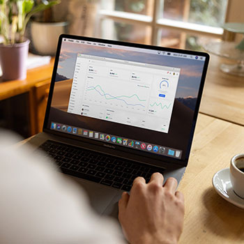 类似艳母动漫,一场禁忌的视觉盛宴